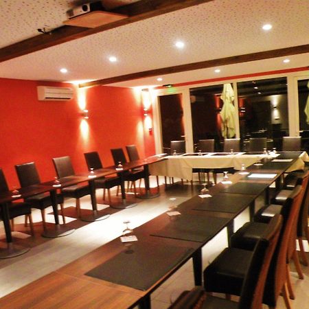 Logis Le Printemps Hotel Restaurant - 蒙特利马尔 外观 照片