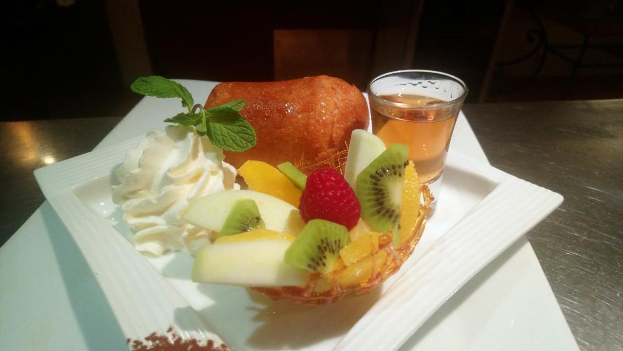 Logis Le Printemps Hotel Restaurant - 蒙特利马尔 外观 照片