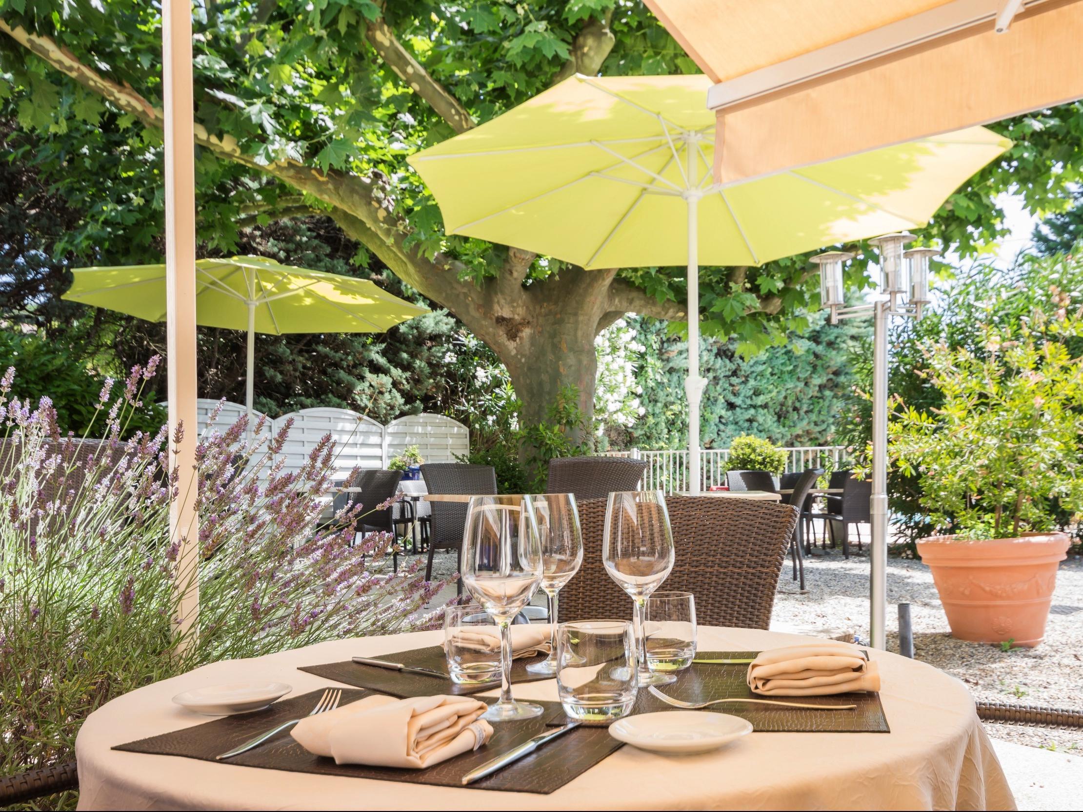 Logis Le Printemps Hotel Restaurant - 蒙特利马尔 外观 照片