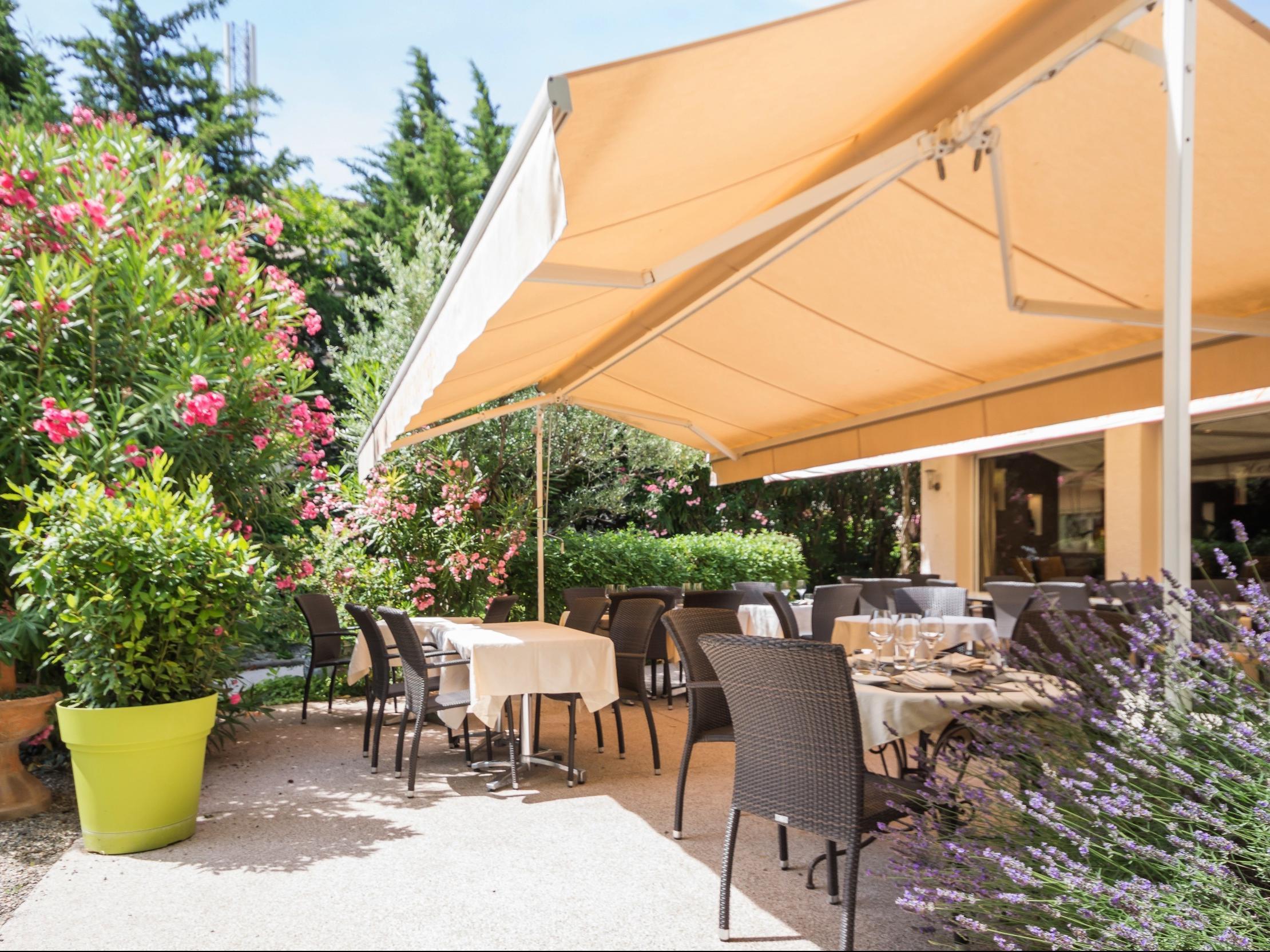 Logis Le Printemps Hotel Restaurant - 蒙特利马尔 外观 照片