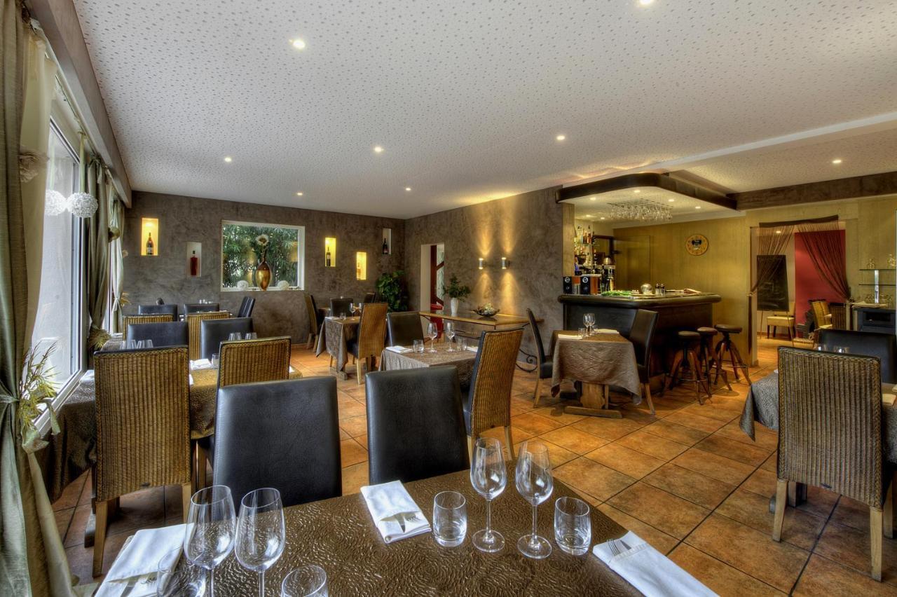 Logis Le Printemps Hotel Restaurant - 蒙特利马尔 外观 照片